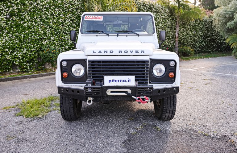 LAND ROVER Defender 90 2.2 TD4 Station Wagon SE N1