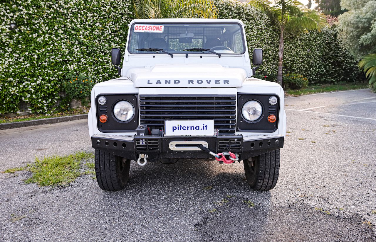 
								LAND ROVER Defender 90 2.2 TD4 Station Wagon SE N1 full									